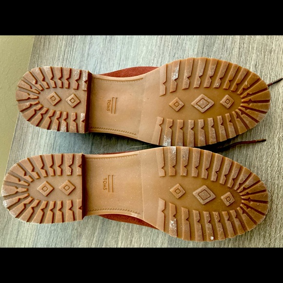 Toms Ainsley woman’s leather oxfords 8.5 - Picture 2 of 5